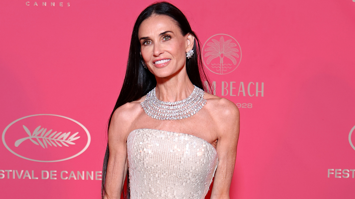Demi Moore Believes Hollywood Should ‘Find Ways in Which We Can Work With’ AI, But Doesn’t Think it Can Replace Humans – Just Jared – Celebrity News and Gossip
