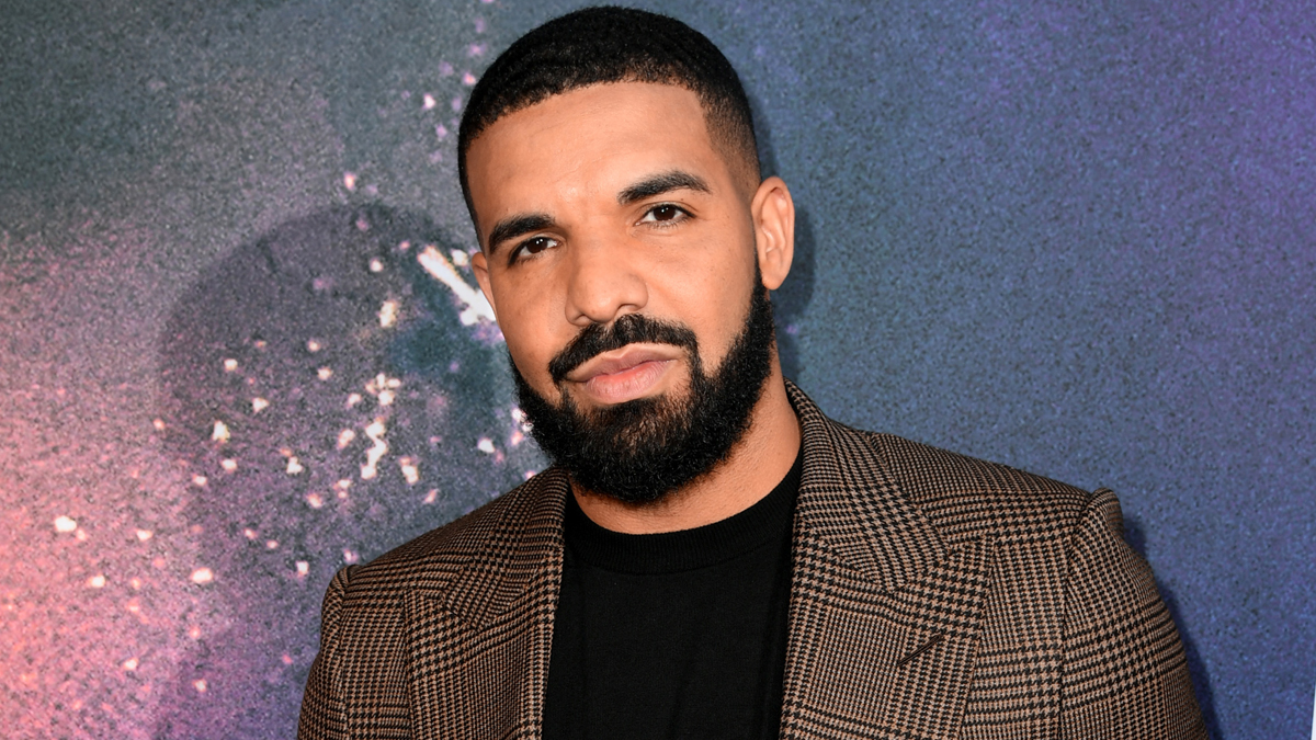 ‘B’s On the Table’ Lyrics: Drake’s Song Seems to Take Aim at Universal Music Group Lawsuit – Just Jared – Celebrity News and Gossip