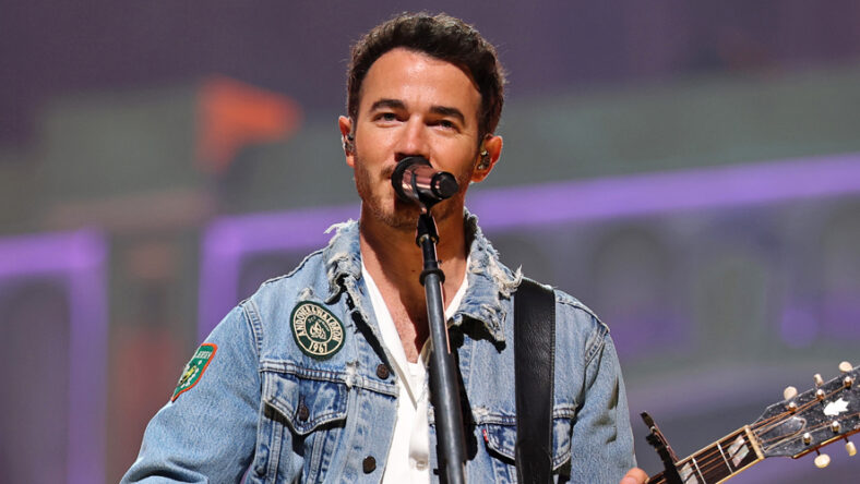 Kevin Jonas releases new song Little things