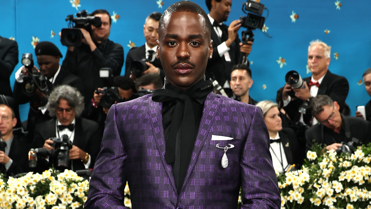 Ncuti Gatwa Roasts His Own ‘Doctor Who’ Era During ‘SNL UK’ Monologue – Just Jared – Celebrity News and Gossip