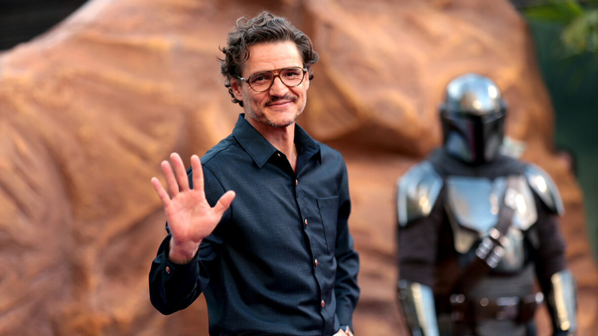 Pedro Pascal Brings ‘The Mandalorian & Grogu’ to L.A., Shuts Down Hollywood Boulevard for World Premiere!