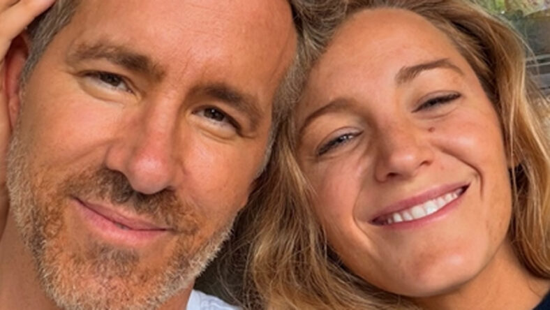 Blake Lively & Ryan Reynolds photo selfie