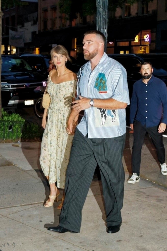 Taylor Swift and Travis Kelce grab dinner in New York City