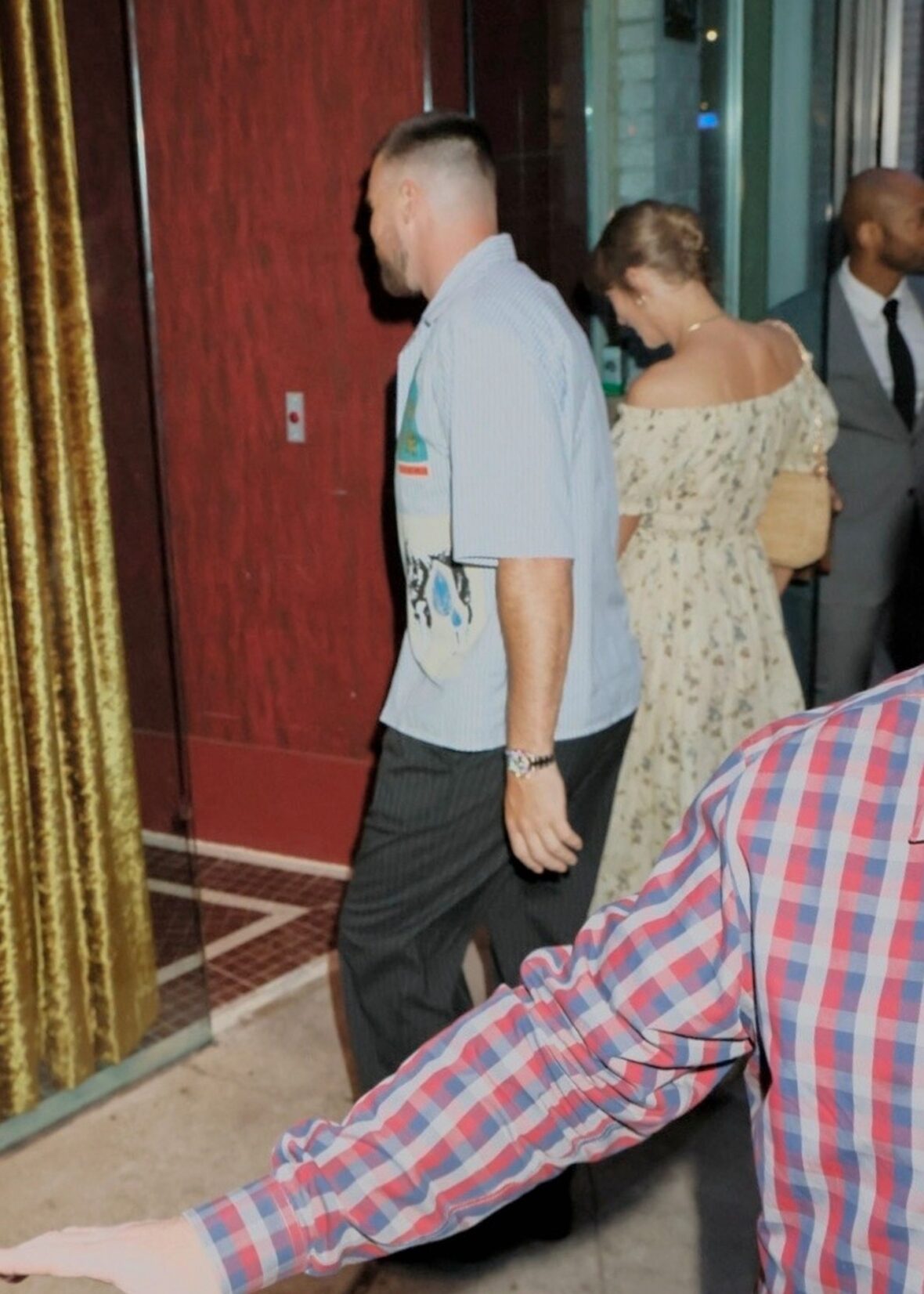 Taylor Swift and Travis Kelce grab dinner in New York City