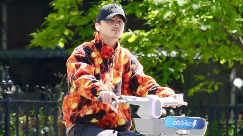 Timothe Chalamet bike ride