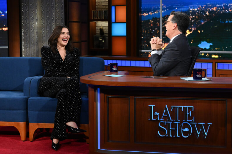 Rachel Weisz no programa de Colbert