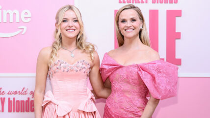 Reese Witherspoon & Lexi Minetree Twin in Pink for ‘Elle’ Series Premiere in NYC!
