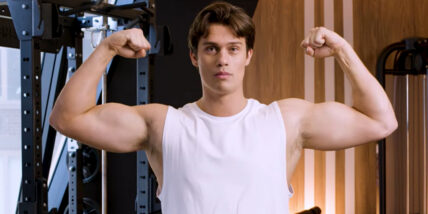 Nicholas Galitzine flexes in new workout video