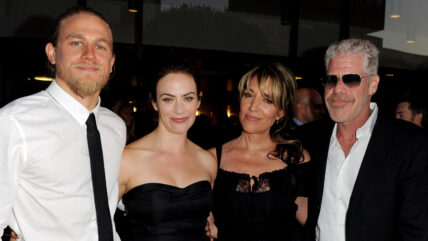 Charlie Hunnam, Maggie Siff, Katey Sagal, and Ron Perlman pose together at the Sons of Anarchy premiere