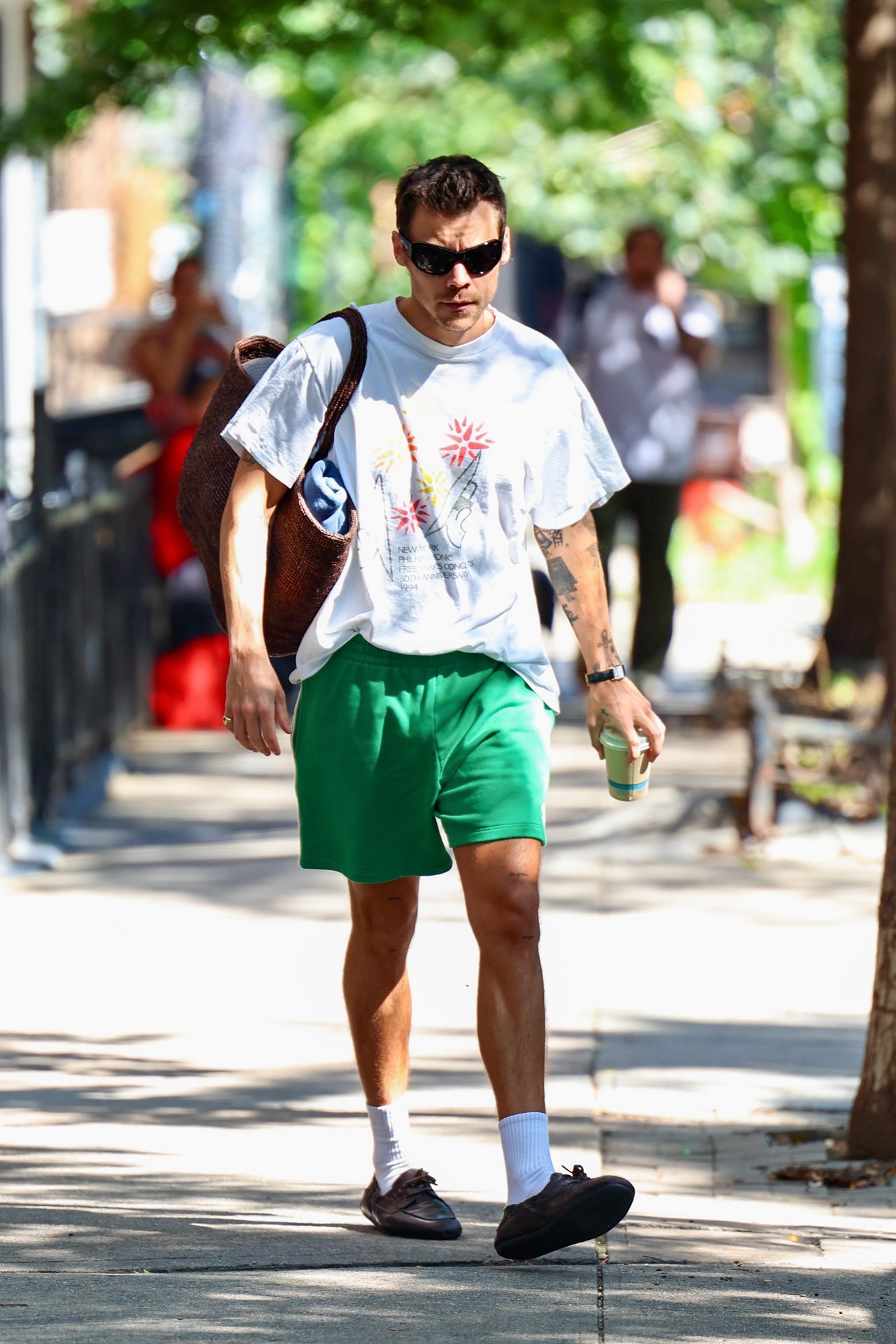 Harry Styles Goes for Walk Around NYC Ahead of First Night of