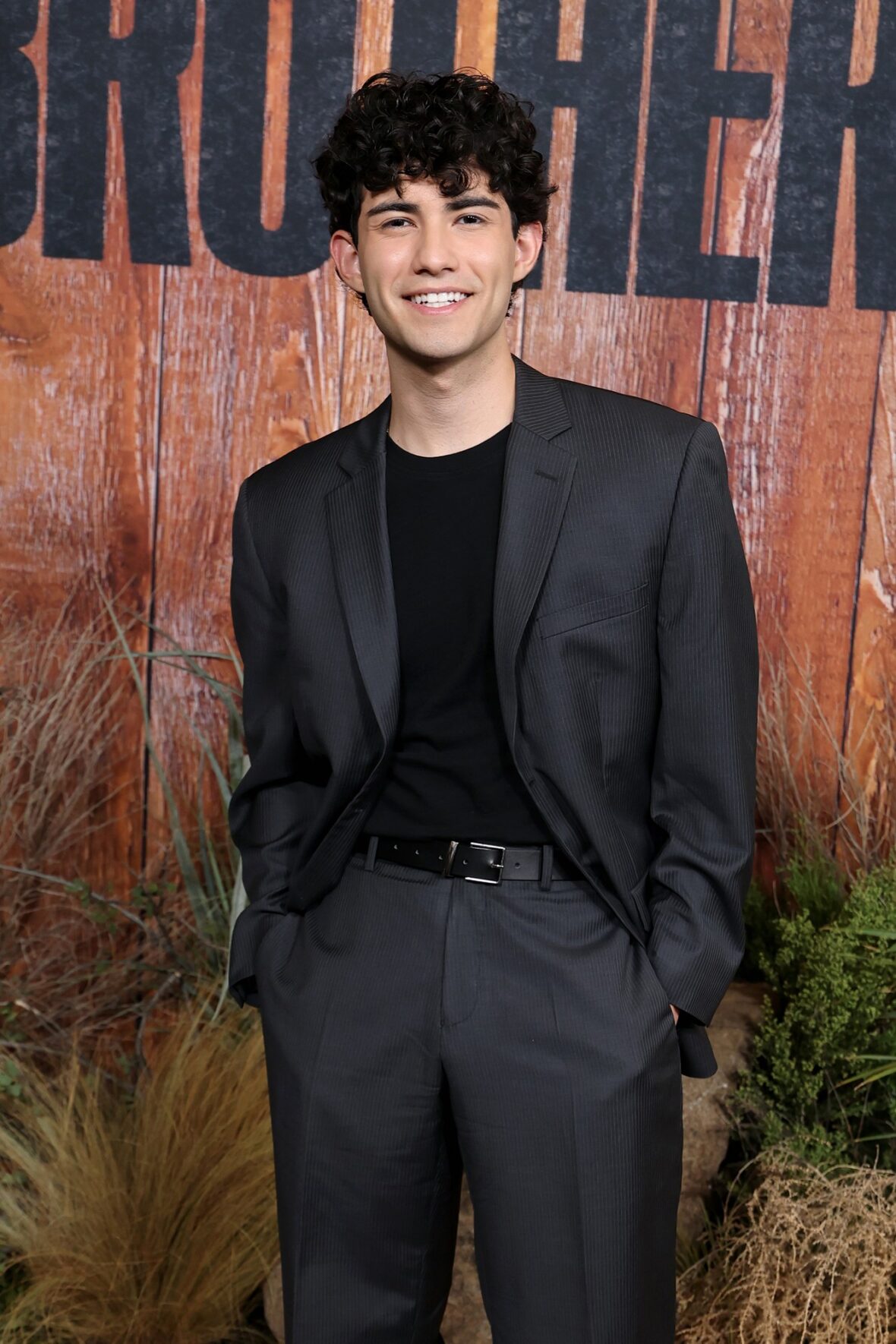 Stars at Brothers premiere in LA