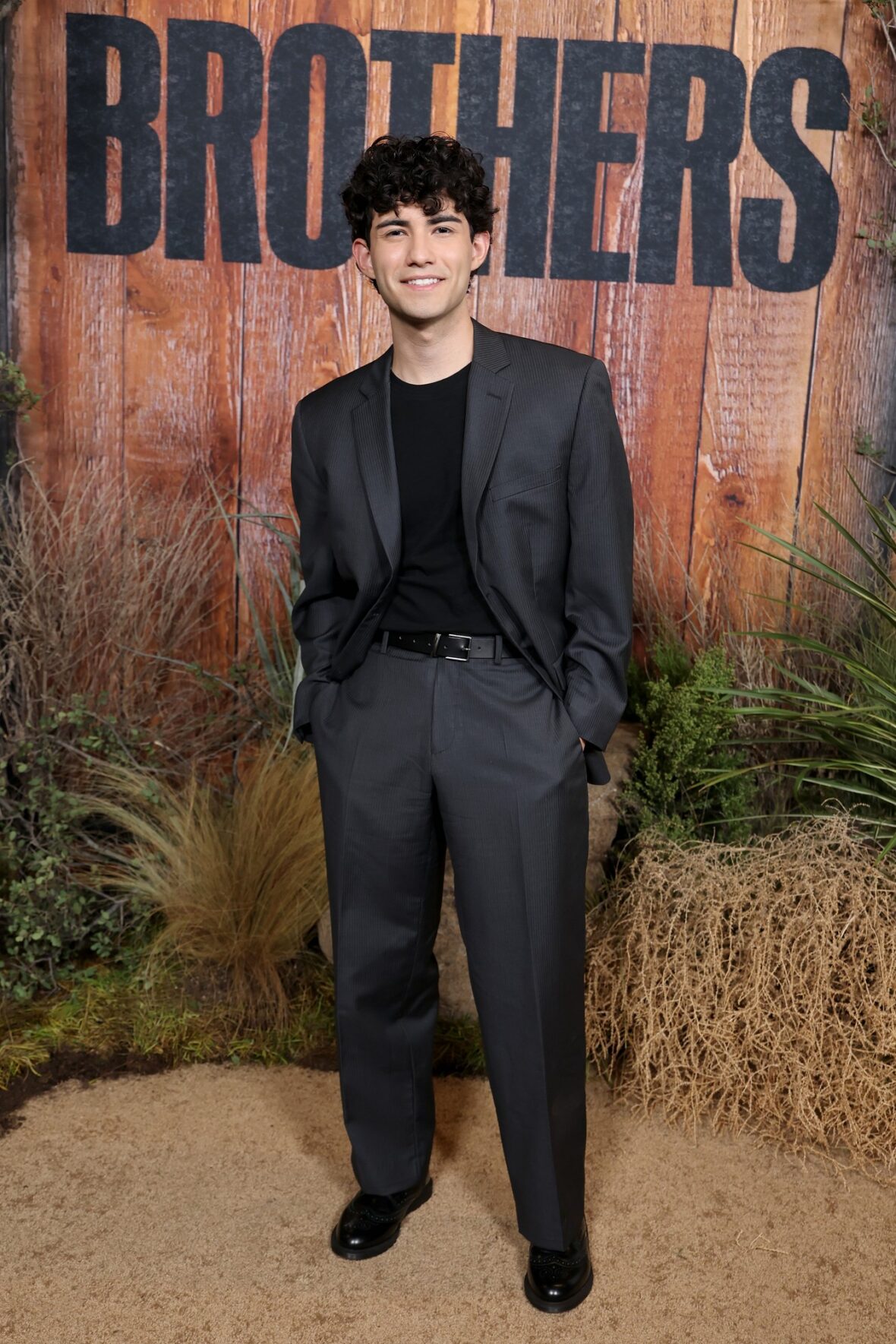 Stars at Brothers premiere in LA