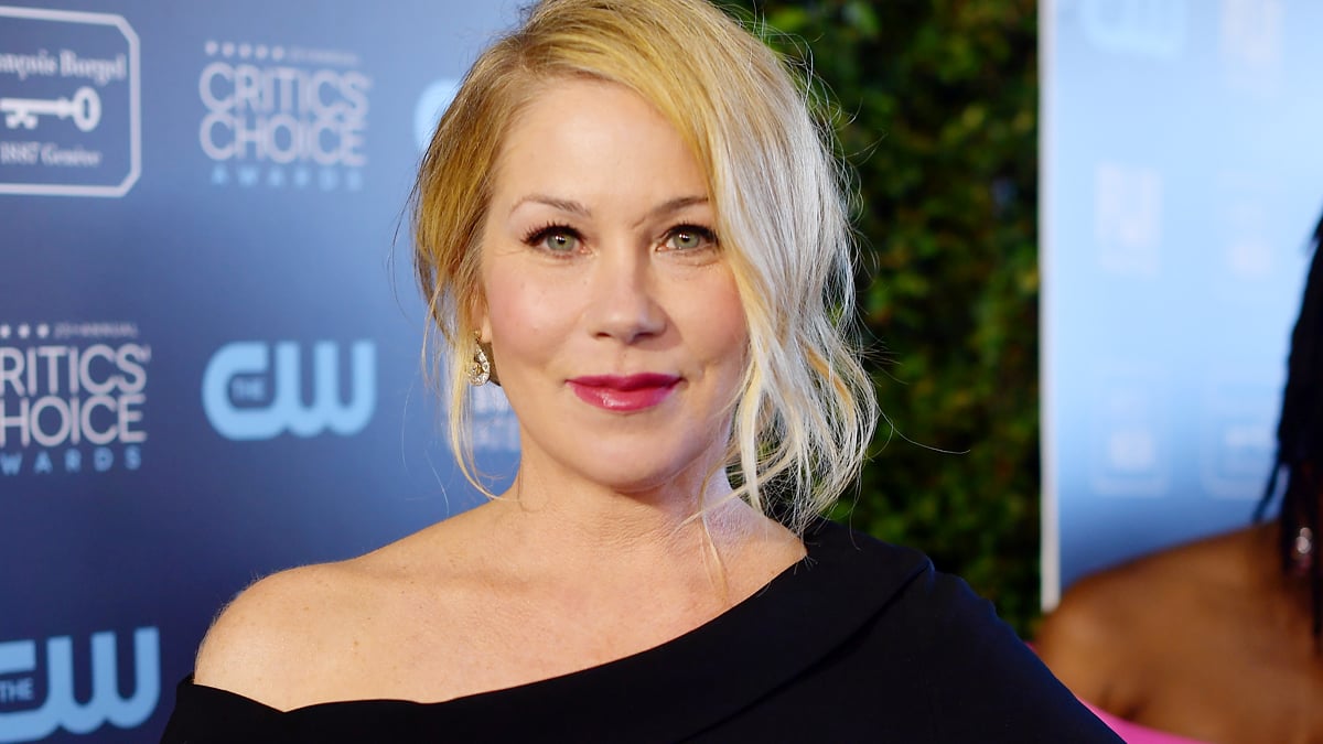 Christina Applegate Shares First Video Since 4-Month Hospitalization, Debuts New Hair