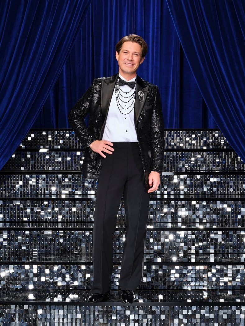 Cast photo of Taylor Hanson for DWTS season 35