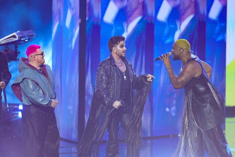 Adam Lambert, Saint Harison, MNEK perform a tribute to George Michael at the MTV VMAs
