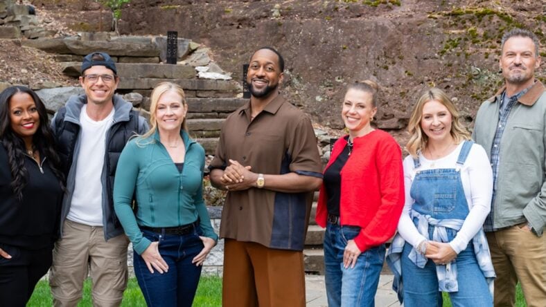 HGTV Totally '90s House key art