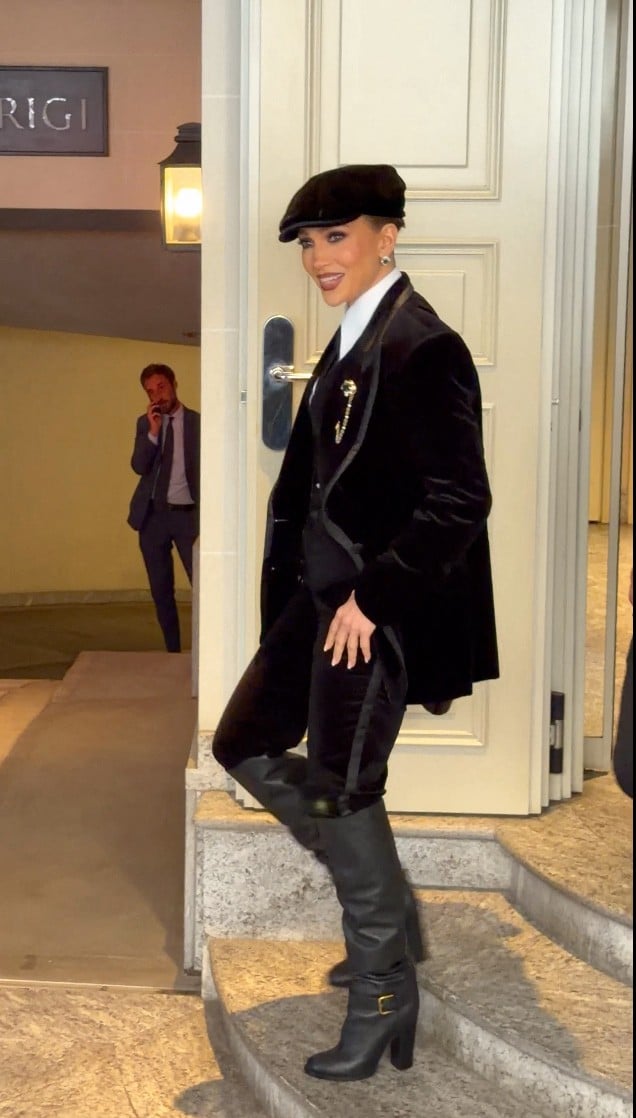Jennifer Lopez in Milan for Fashion Week