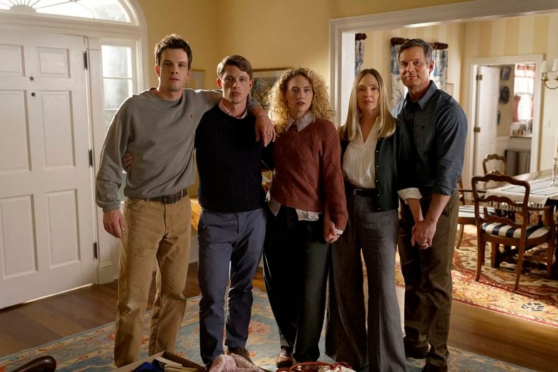 Tommy O’Brien as Micah Hollingsworth, Taylor Bloom as Russ Hollingsworth, Kat Cunning as Clare Hollingsworth, Hope Davis as…