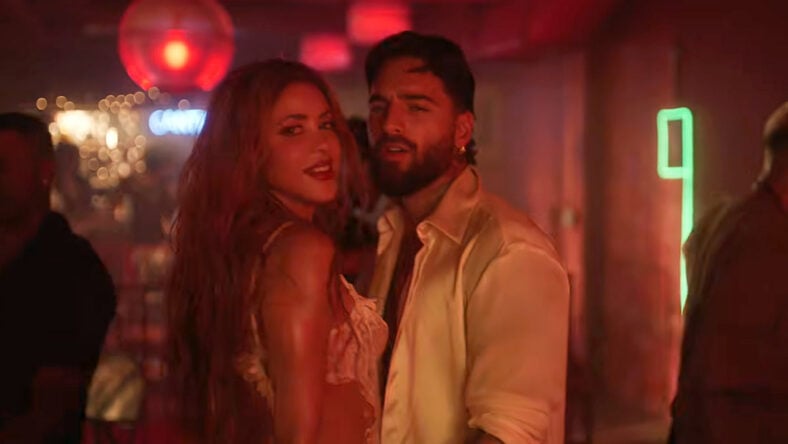 Screencap from Shakira and Maluma Agua video