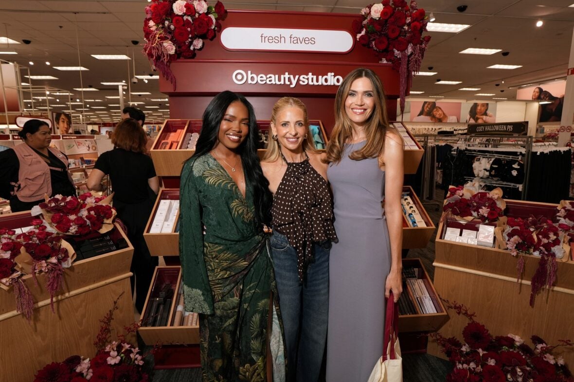 Ryan Destiny, Sarah Michelle Gellar,& Mandy Moore at Target