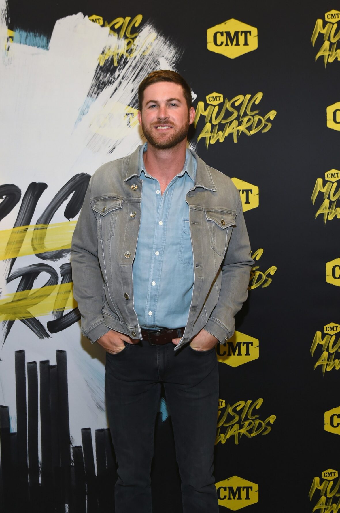 Photos of Riley Green without a hat