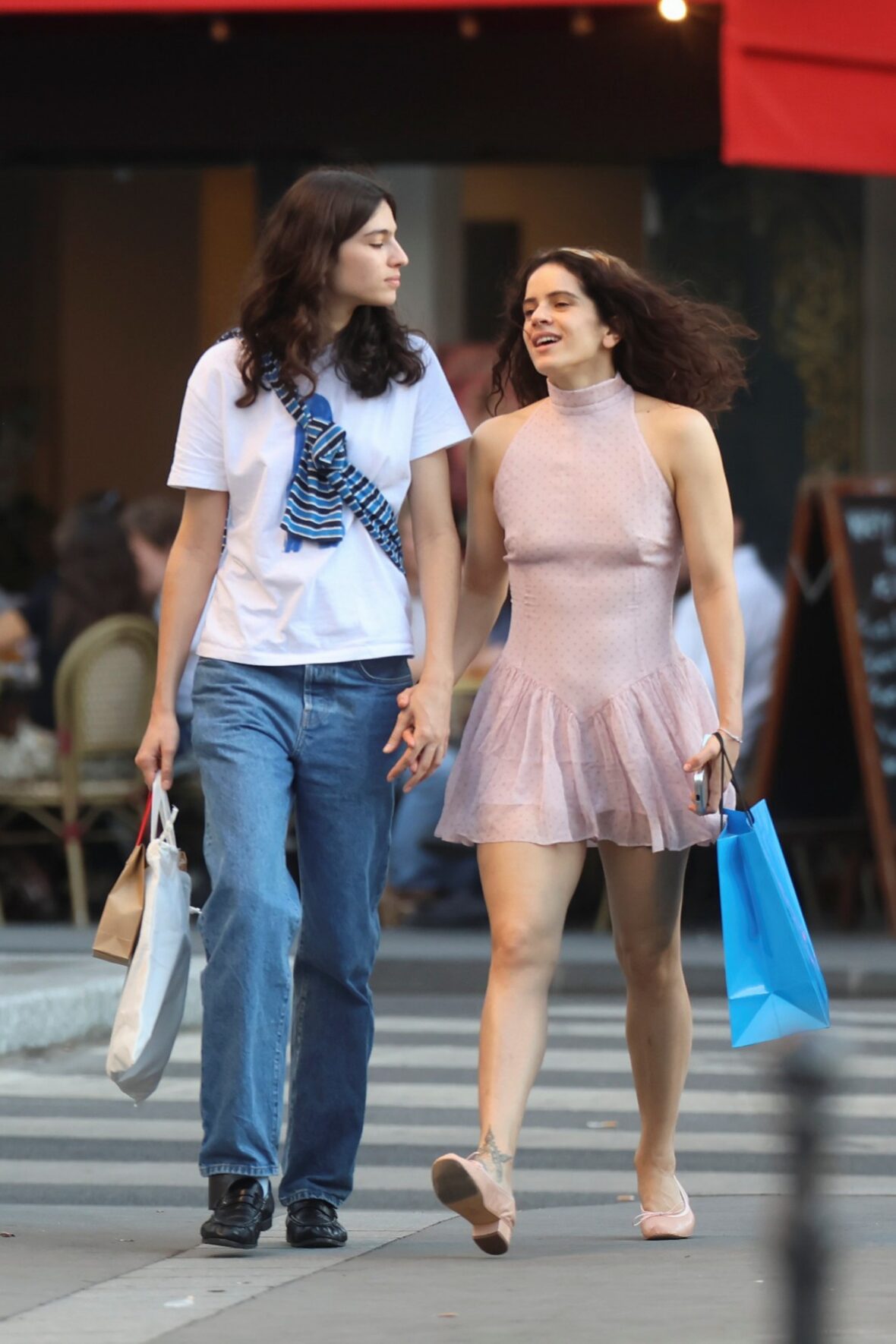 Rosalia & Loli Bahia in Paris
