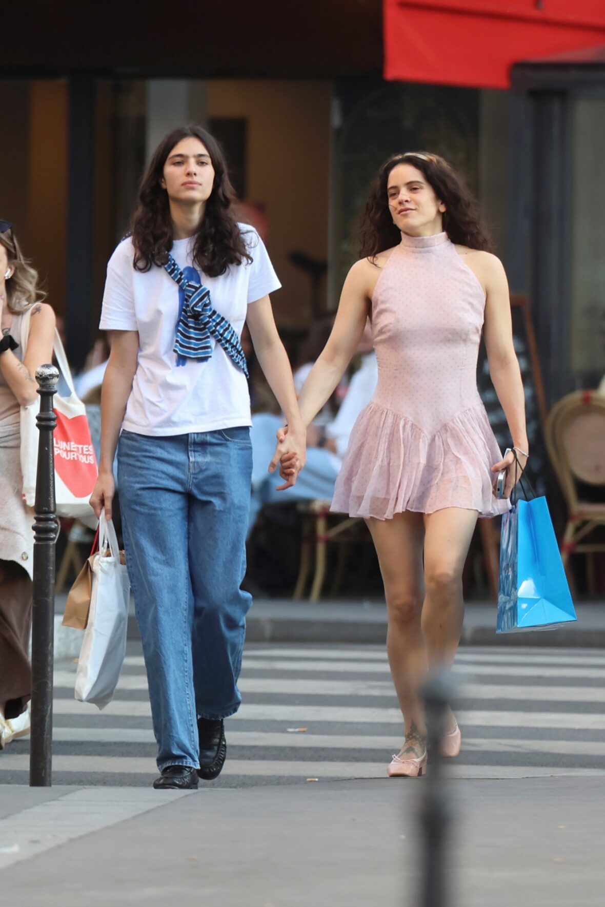 Rosalia & Loli Bahia in Paris