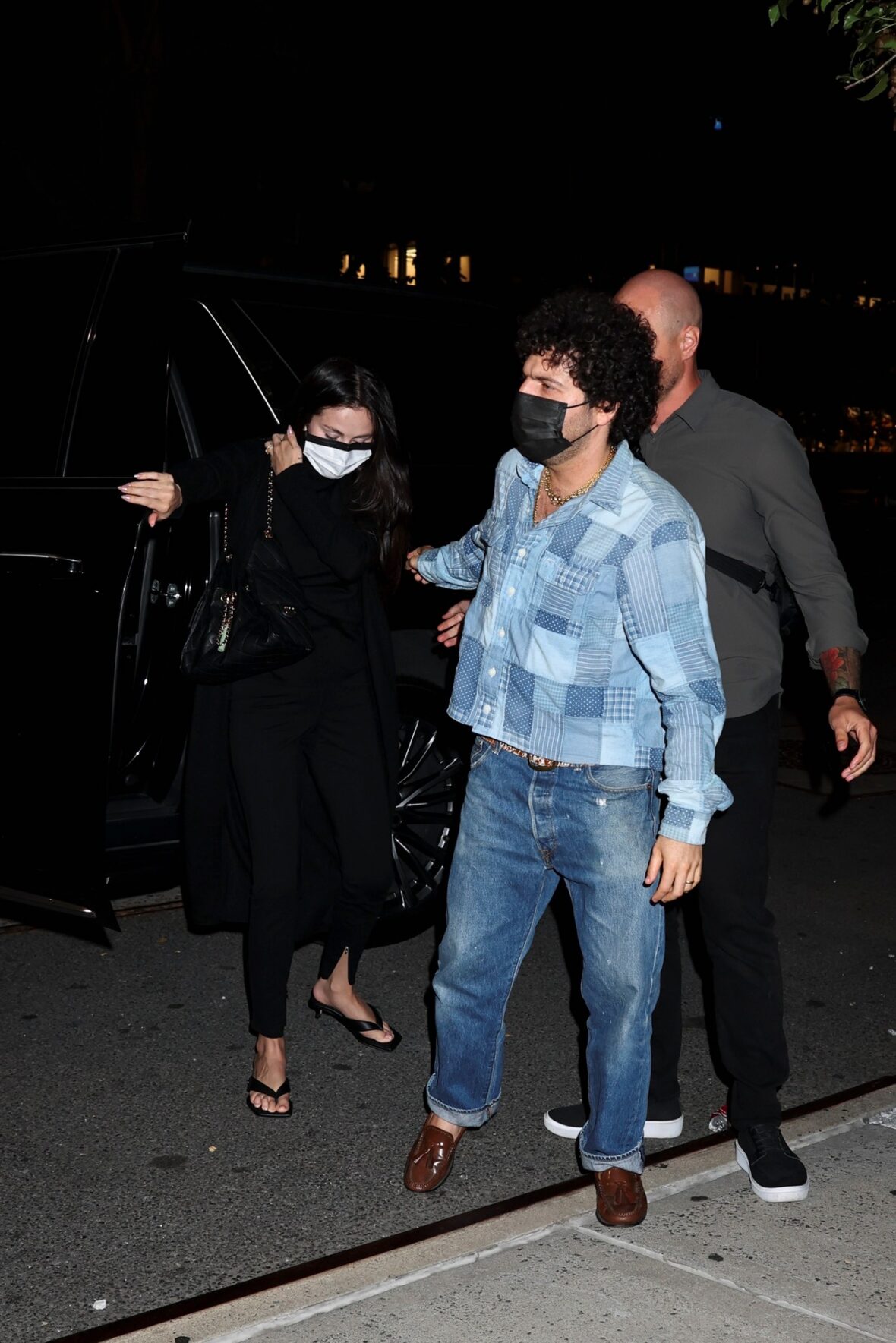 Selena Gomez and Benny Blanco return to their hotel after getting dinner in NYC