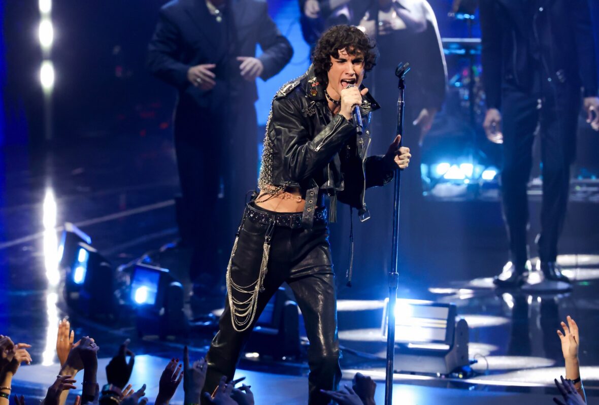 Sombr wears George Michael leather jacket