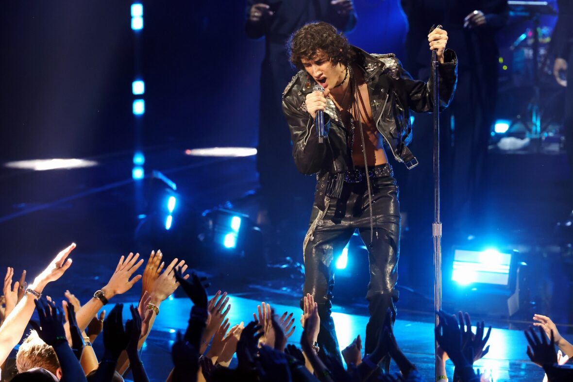 Sombr wears George Michael leather jacket