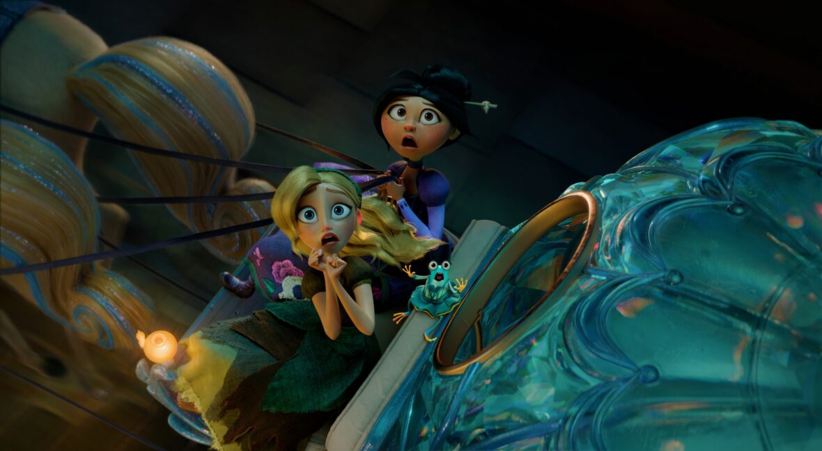 Still of Lilith, Margot and Cinderella in Steps