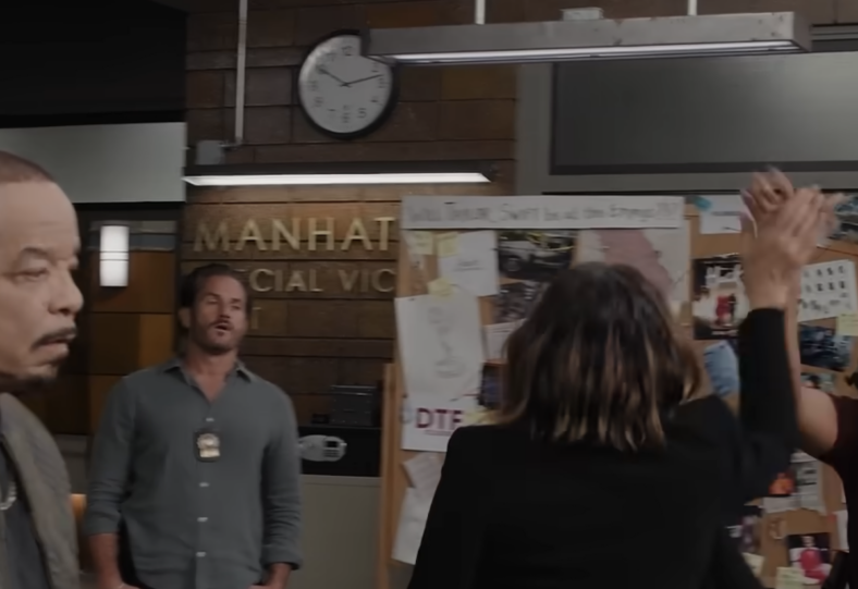 Taylor Swift possible clue clock