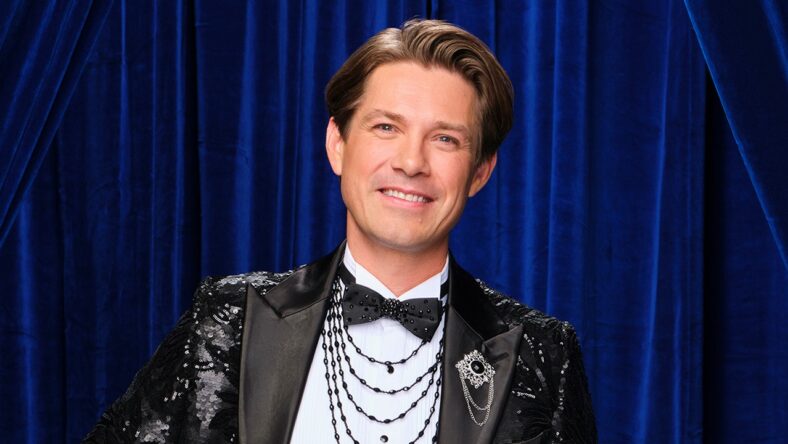 Get to know Taylor Hanson's wife Natalie
