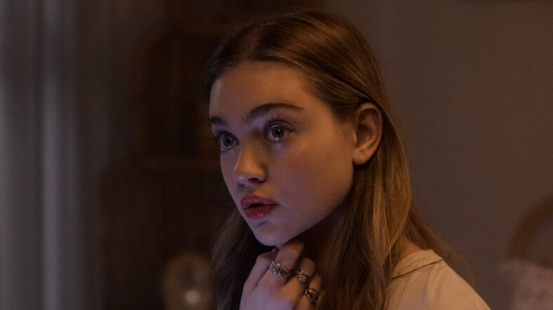 Isabel Gravitt in The Watcher