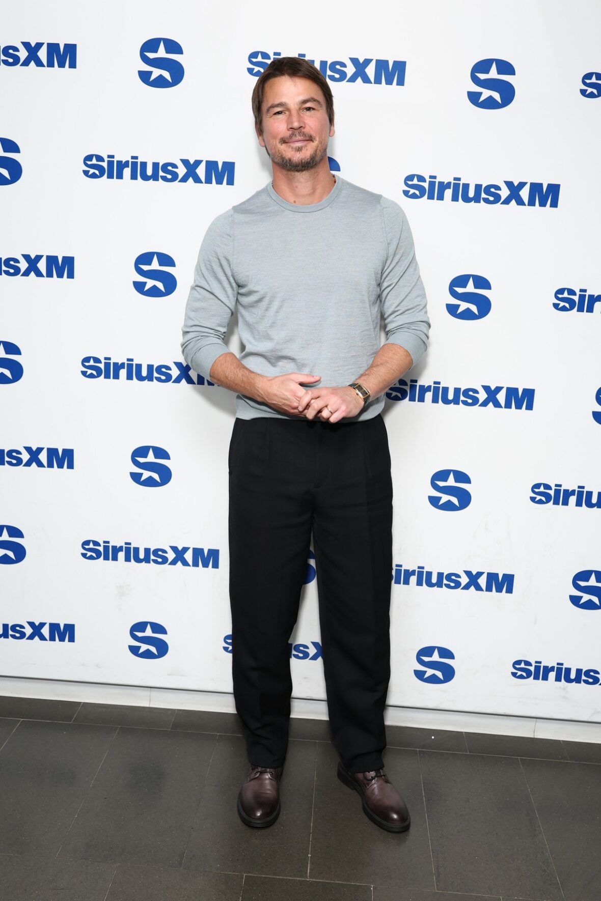 Anne Hathaway and Josh Hartnett visited the SiriusXM Studios together on Thursday.