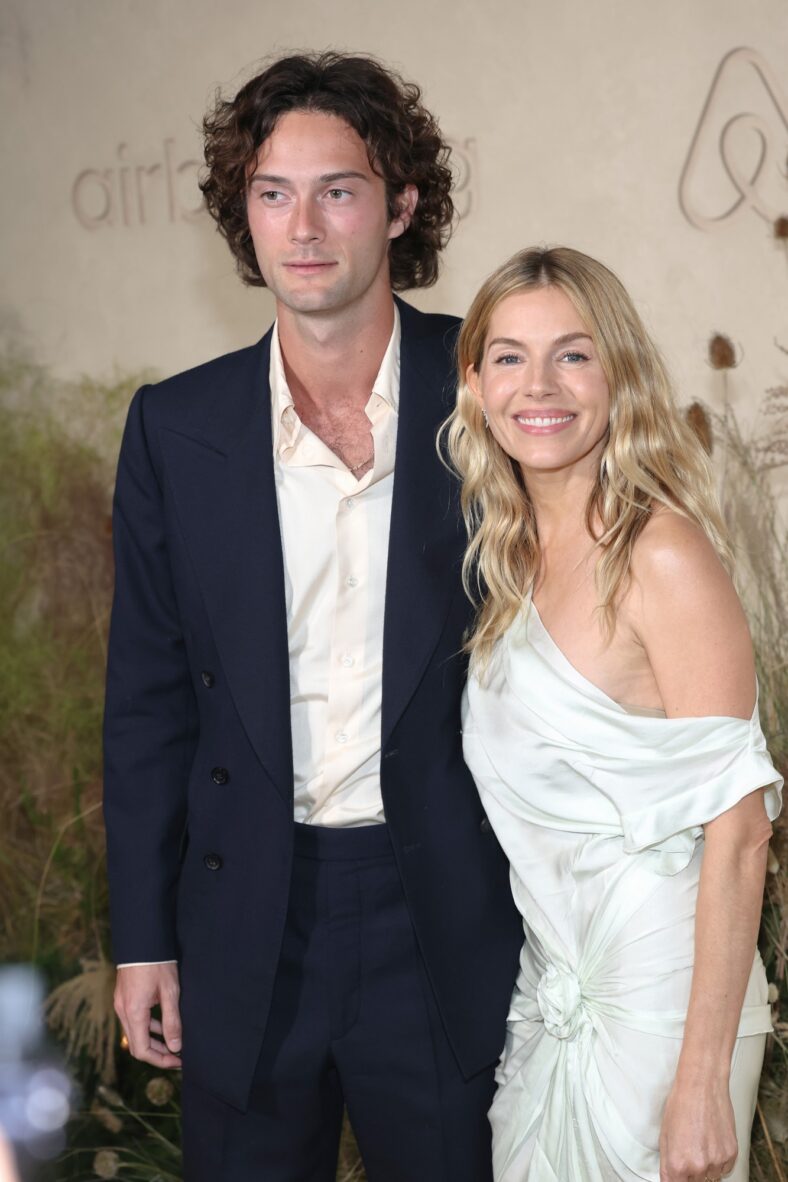 Stars at Airbnb Gala