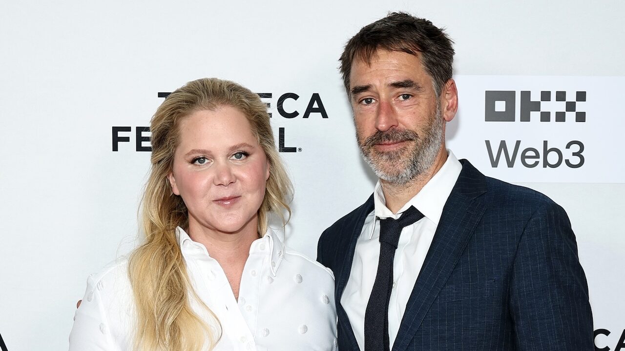 Divorce List Amy Schumer & Chris Fischer Finalize Divorce 10 Months After Announcing ...