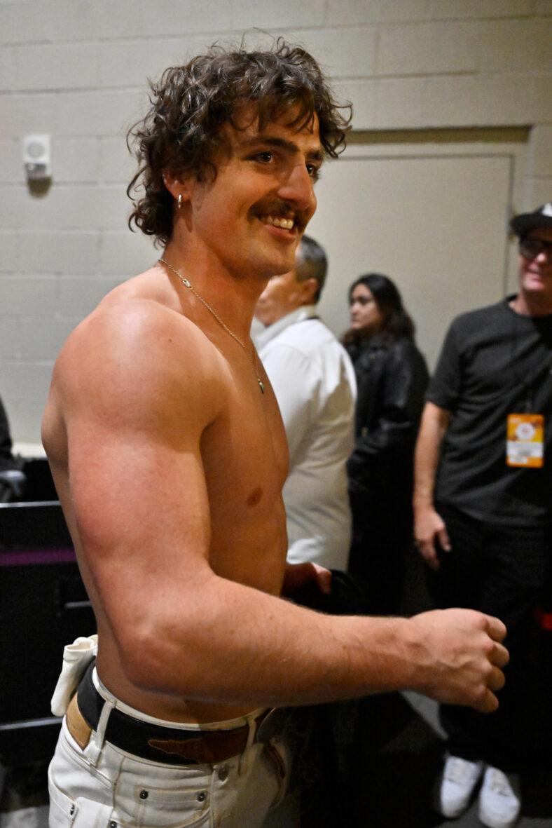 Benson Boone shirtless backstage