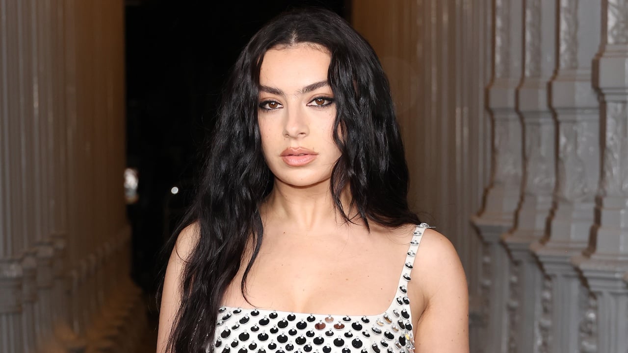 Charli xcx Cancels Arizona Concert After Losing Her Voice, Shares Update on Final U.S. Tour Date