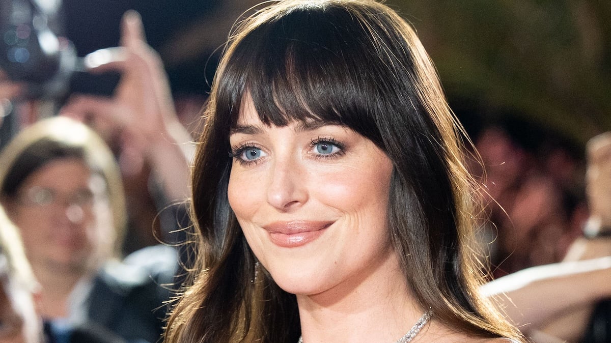How to Watch ‘Saturday Night Live’ Tonight: Dakota Johnson Hosts, Turnstile Performs