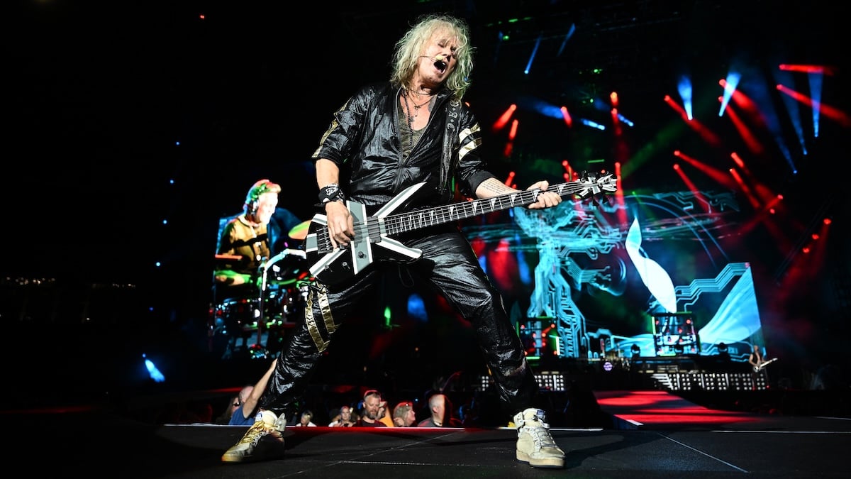 Def Leppard Announces 2027 Tour With Goo Goo Dolls & The Struts: Full Dates & Ticket Info!