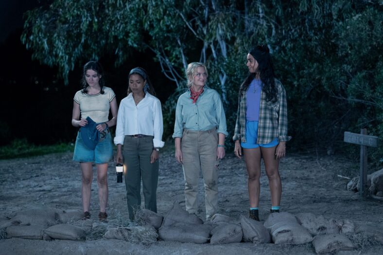 Dig trailer starring Amy Poehler