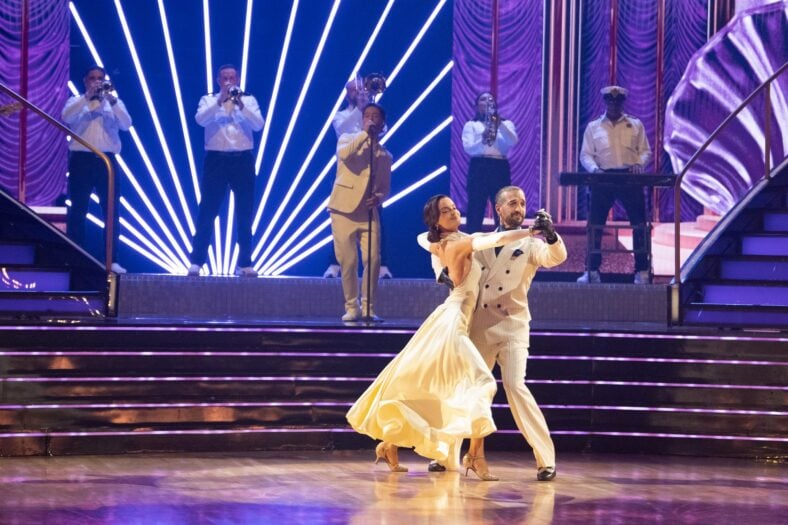 Dancing with the Stars still from week 3 episode 