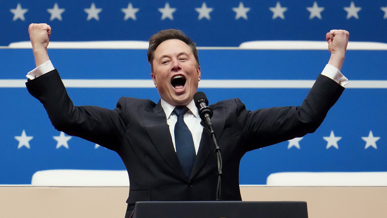 Elon Musk Debuts New Tesla Roadster: ‘Flying Cars Are Real’
