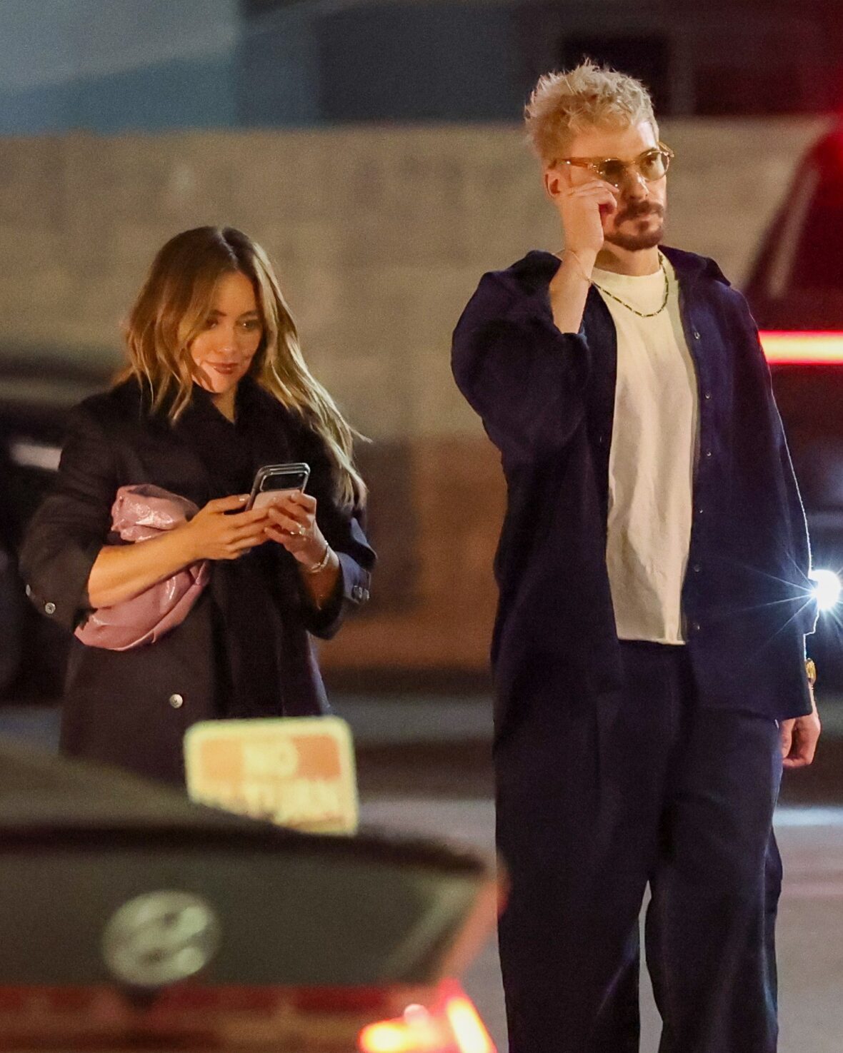 Hilary Duff grabs dinner with Sofia and Nicole Richie