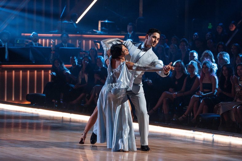 Still of Jenna Dewan and Alan Bersten performing on DWTS