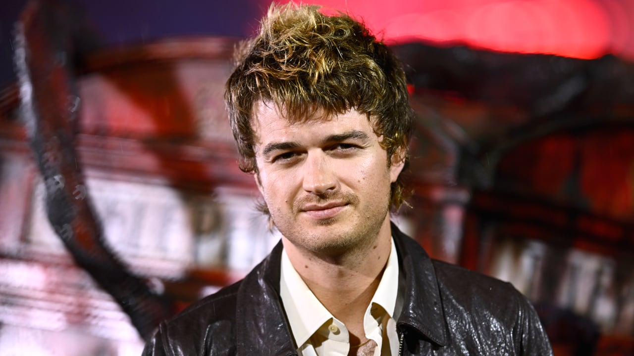 Does the ‘Stranger Things’ Cast Still Keep In Touch? Joe Keery Talks Group Chat & Who’s the Most Active
