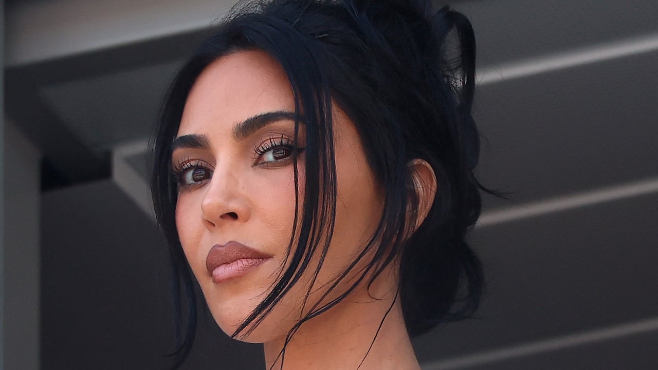 Kim Kardashian Reportedly Had Gun Held to Her Head During…