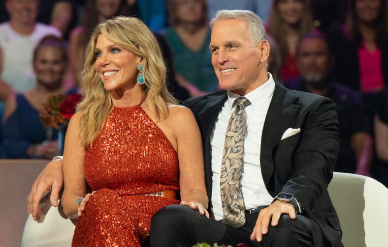 Mel Owens reacts to Peg Munson split
