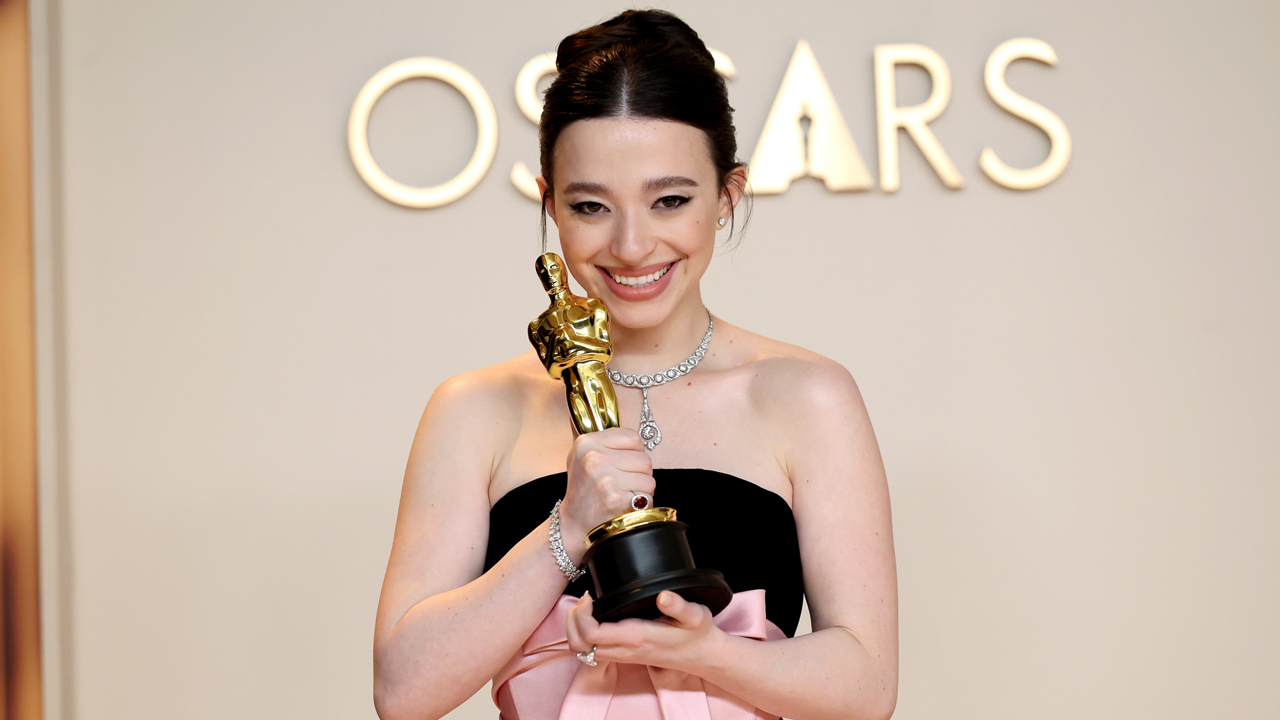 Where Does Mikey Madison Keep Her Oscar? The Trophy’s Location Holds Special Connection to Her Dad!